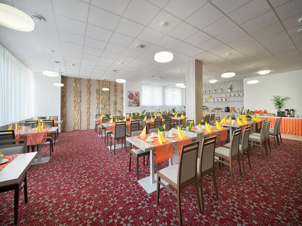 Ea Hotel Kraskov Stary Dvur Exterior foto
